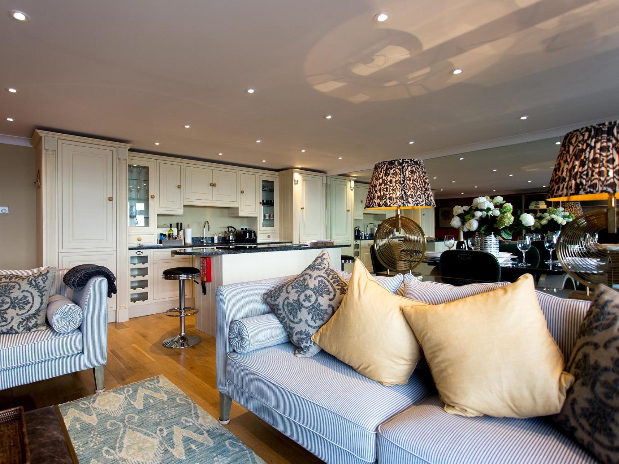 Solent View Apartment カウズ エクステリア 写真